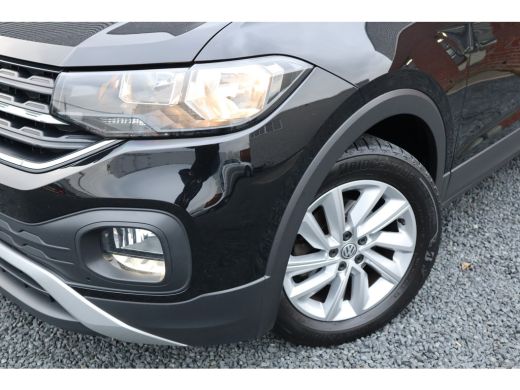 Volkswagen T-Cross 1.0 TSI Life Adaptieve Cruise / Blind Spot / NL-Auto / 1e eigenaar / LMV / Airco / ActivLease financial lease