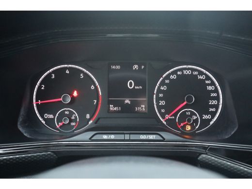 Volkswagen T-Cross 1.0 TSI Life Adaptieve Cruise / Blind Spot / NL-Auto / 1e eigenaar / LMV / Airco / ActivLease financial lease