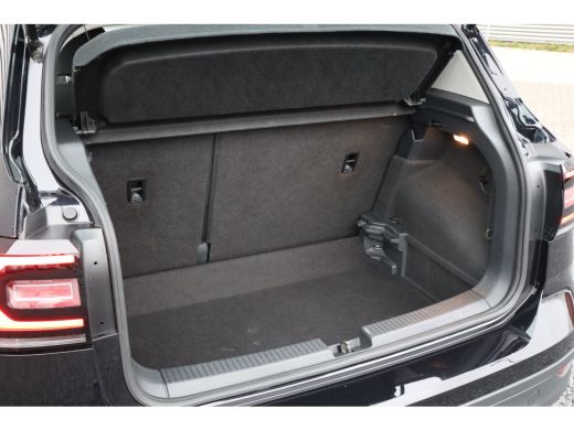 Volkswagen T-Cross 1.0 TSI Life Adaptieve Cruise / Blind Spot / NL-Auto / 1e eigenaar / LMV / Airco / ActivLease financial lease