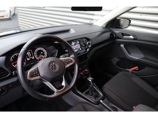 Volkswagen T-Cross 1.0 TSI Life Adaptieve Cruise / Blind Spot / NL-Auto / 1e eigenaar / LMV / Airco / ActivLease financial lease