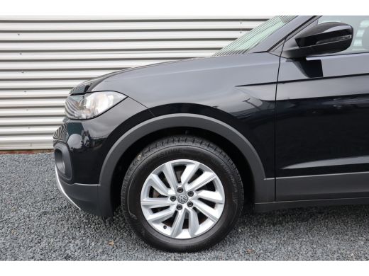 Volkswagen T-Cross 1.0 TSI Life Adaptieve Cruise / Blind Spot / NL-Auto / 1e eigenaar / LMV / Airco / ActivLease financial lease