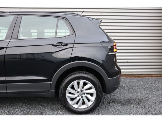 Volkswagen T-Cross 1.0 TSI Life Adaptieve Cruise / Blind Spot / NL-Auto / 1e eigenaar / LMV / Airco / ActivLease financial lease