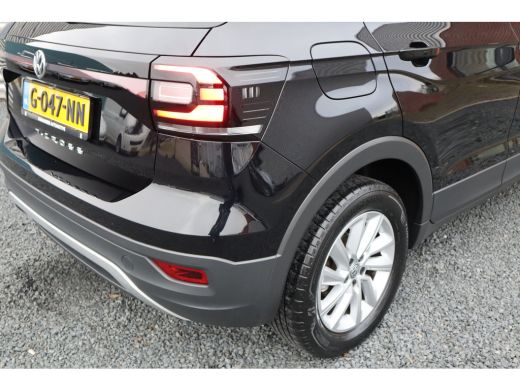 Volkswagen T-Cross 1.0 TSI Life Adaptieve Cruise / Blind Spot / NL-Auto / 1e eigenaar / LMV / Airco / ActivLease financial lease