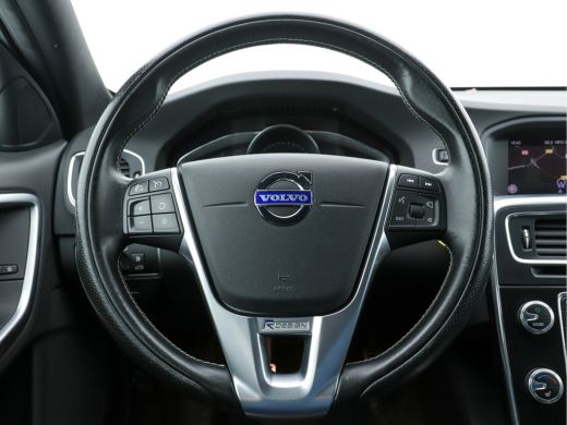 Volvo  V60 2.0 D4 R-Design Business-Sport *NAVI-FULLMAP | LEATHER-MICROFIBRE | BI-XENON | CAMERA | ECC | SPO... ActivLease financial lease