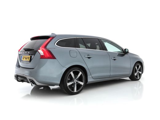 Volvo  V60 2.0 D4 R-Design Business-Sport *NAVI-FULLMAP | LEATHER-MICROFIBRE | BI-XENON | CAMERA | ECC | SPO... ActivLease financial lease
