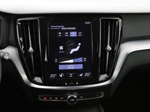 Volvo  V60 T5 | Leder | Trekhaak | Standkachel | 19 Inch | Adapative Cruise | BLIS ActivLease financial lease