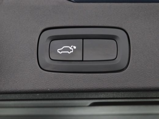 Volvo  V60 T5 | Leder | Trekhaak | Standkachel | 19 Inch | Adapative Cruise | BLIS ActivLease financial lease