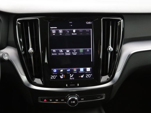 Volvo  V60 T5 | Leder | Trekhaak | Standkachel | 19 Inch | Adapative Cruise | BLIS ActivLease financial lease