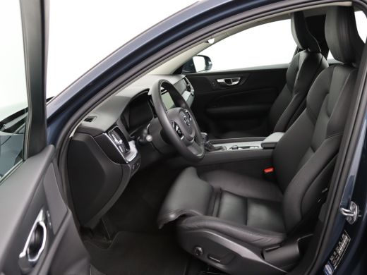 Volvo  V60 T5 | Leder | Trekhaak | Standkachel | 19 Inch | Adapative Cruise | BLIS ActivLease financial lease