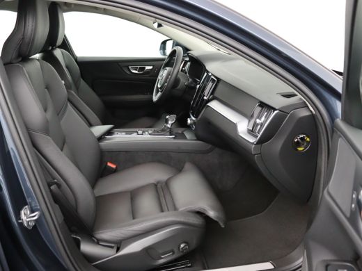 Volvo  V60 T5 | Leder | Trekhaak | Standkachel | 19 Inch | Adapative Cruise | BLIS ActivLease financial lease
