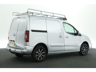 Peugeot Partner 120 1.6 BlueHDi 100PK L1H1 Airco Cruise PDC Navigatie 3 Persoons Imperiaal 15"LMV Trekhaak