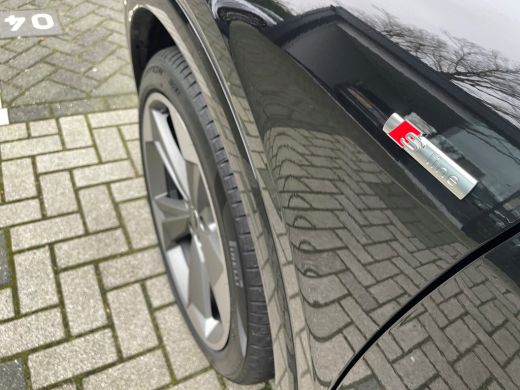 Audi Q4 e-tron 45 S Edition 82 kWh Comfortpakket/Asssistentiepakket plus/21 inch velgen/ Keyless entry/Privacy g... ActivLease financial lease