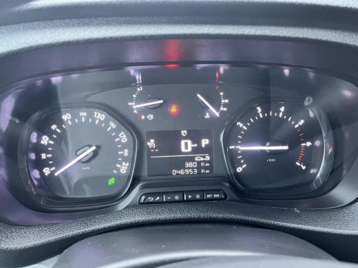Peugeot Expert 2.0 BlueHDI 120pk Standard Premium Automaat l Navigatie l Camera achter l Parkeersensoren achter ... ActivLease financial lease