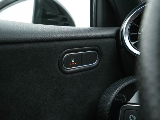 Mercedes A-Klasse 180 Business Solution AMG-Sport-Pack *PANO | WIDE-SCREEN-COCKPIT | FULL-LED | LEATHER-MICROFIBRE ... ActivLease financial lease