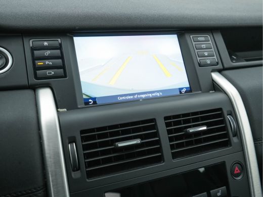 Land Rover Discovery Sport 2.0 TD4 AWD Urban Series SE Dynamic Aut. *PANO | FULL-LEATHER | XENON | CAMERA | NAVI-FULLMAP | M... ActivLease financial lease