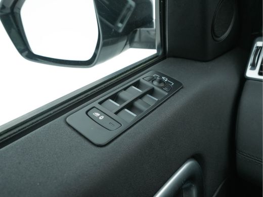 Land Rover Discovery Sport 2.0 TD4 AWD Urban Series SE Dynamic Aut. *PANO | FULL-LEATHER | XENON | CAMERA | NAVI-FULLMAP | M... ActivLease financial lease