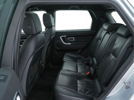 Land Rover Discovery Sport 2.0 TD4 AWD Urban Series SE Dynamic Aut. *PANO | FULL-LEATHER | XENON | CAMERA | NAVI-FULLMAP | M... ActivLease financial lease