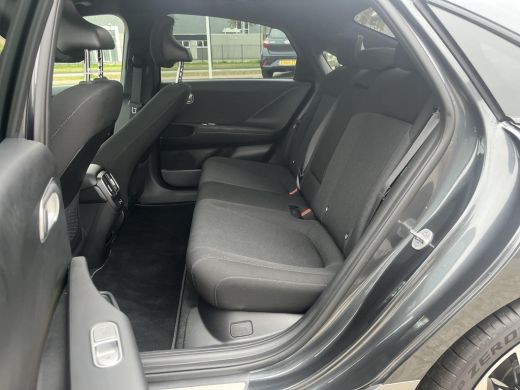 Hyundai IONIQ 6 Connect 77 kWh | Unieke "Try before you buy" kans! | Vraag een van onze verkoopadviseurs voor de ... ActivLease financial lease