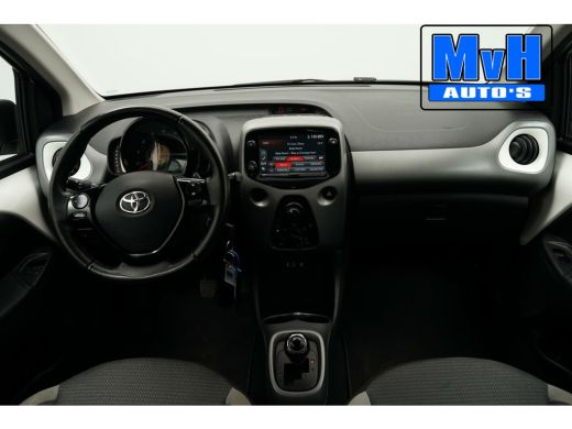 Toyota Aygo 1.0 VVT-i x-play|AUTOMAAT|CARPLAY|CAMERA|NAP|LED ActivLease financial lease