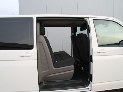 Volkswagen Transporter 2.0 TDI L2 Highline Dub Cab | Schuifdeur L+R nieuwe bus ActivLease financial lease