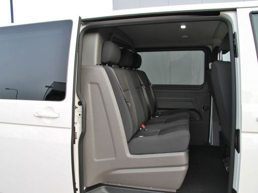 Volkswagen Transporter 2.0 TDI L2 Highline Dub Cab | Schuifdeur L+R nieuwe bus ActivLease financial lease