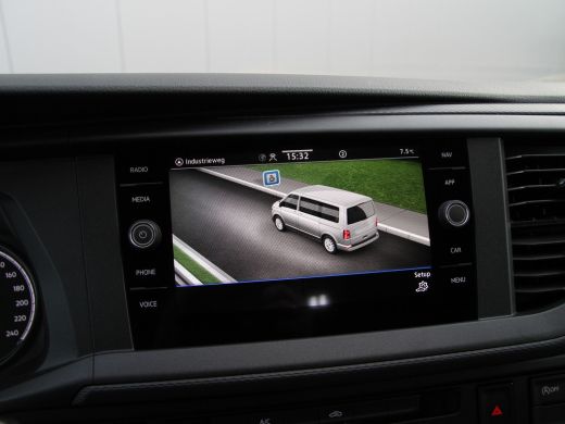 Volkswagen Transporter 2.0 TDI L2 Highline Dub Cab | Schuifdeur L+R nieuwe bus ActivLease financial lease