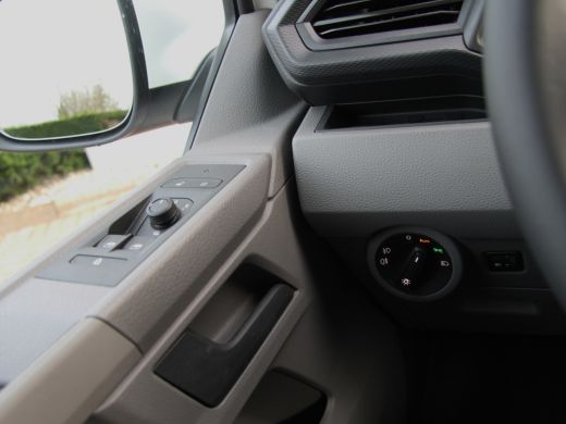 Volkswagen Transporter 2.0 TDI L2 Highline Dub Cab | Schuifdeur L+R nieuwe bus ActivLease financial lease