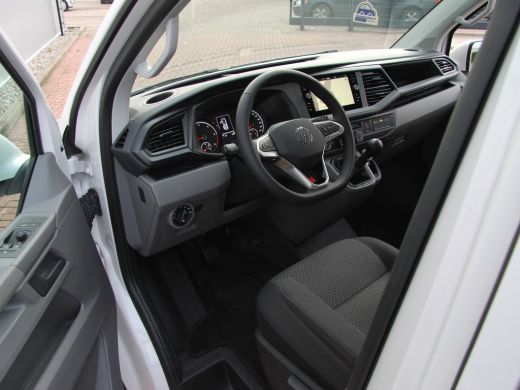 Volkswagen Transporter 2.0 TDI L2 Highline Dub Cab | Schuifdeur L+R nieuwe bus ActivLease financial lease