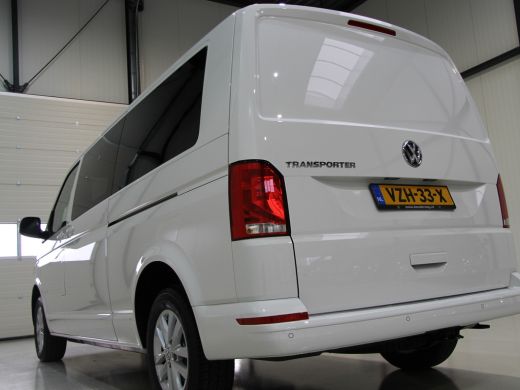 Volkswagen Transporter 2.0 TDI L2 Highline Dub Cab | Schuifdeur L+R nieuwe bus ActivLease financial lease