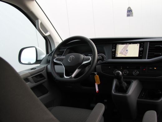 Volkswagen Transporter 2.0 TDI L2 Highline Dub Cab | Schuifdeur L+R nieuwe bus ActivLease financial lease