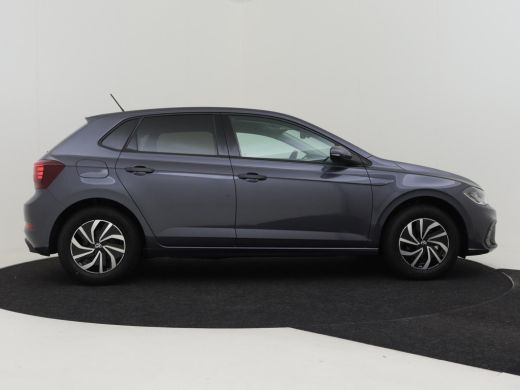 Volkswagen Polo 1.0 TSI 95 5MT Life Parkeersensoren voor en achter (Park Distance Control) ActivLease financial lease