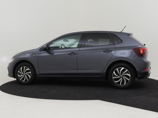 Volkswagen Polo 1.0 TSI 95 5MT Life Parkeersensoren voor en achter (Park Distance Control) ActivLease financial lease