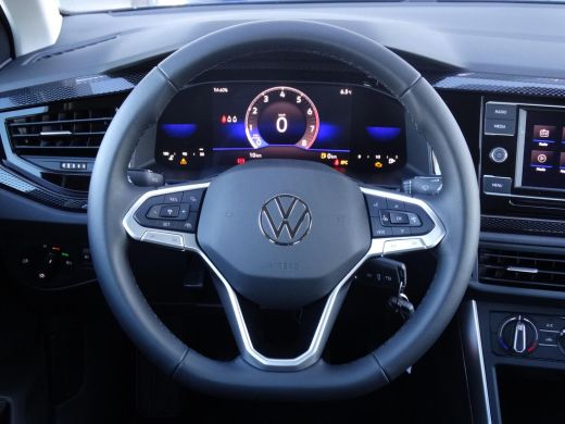 Volkswagen Polo 1.0 TSI 95 5MT Life Parkeersensoren voor en achter (Park Distance Control) ActivLease financial lease