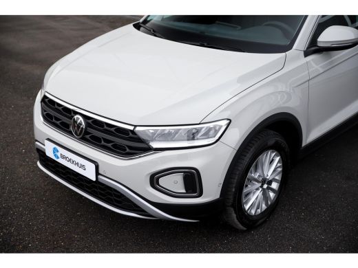 Volkswagen T-Roc 1.0 TSI 110 6MT Life Zijruiten achter en achterruit getint, 65% lichtabsorberend ActivLease financial lease