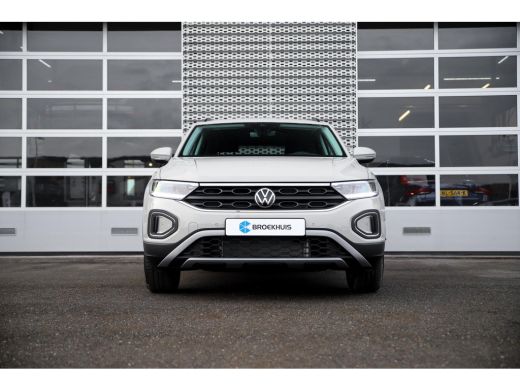 Volkswagen T-Roc 1.0 TSI 110 6MT Life Zijruiten achter en achterruit getint, 65% lichtabsorberend ActivLease financial lease