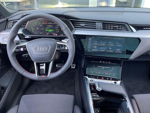 Audi Q8 e-tron 55 quattro 408 1AT S edition Competition Automatisch | Audi virtual cockpit plus | Optiekpakket z... ActivLease financial lease