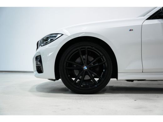 BMW 3 Serie Touring 320i High Executive M Sportpakket Aut. ActivLease financial lease