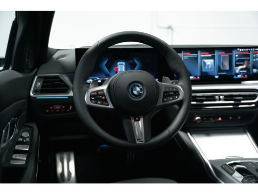 BMW 3 Serie Touring 330e M Sportpakket Pro Individual Aut. ActivLease financial lease