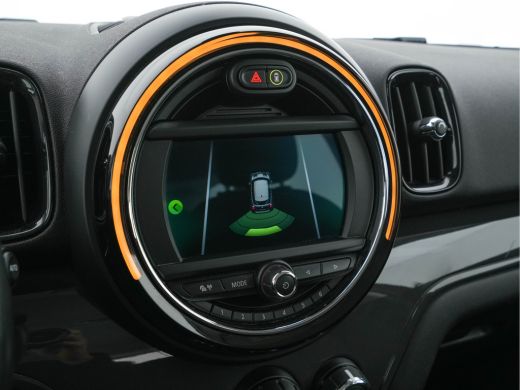 Mini Countryman 1.5 One *AIRCO | CRUISE | PDC | APP-CONNECT | AMBIENT-LIGHT | COMFORT-SEATS | 16"ALU* ActivLease financial lease