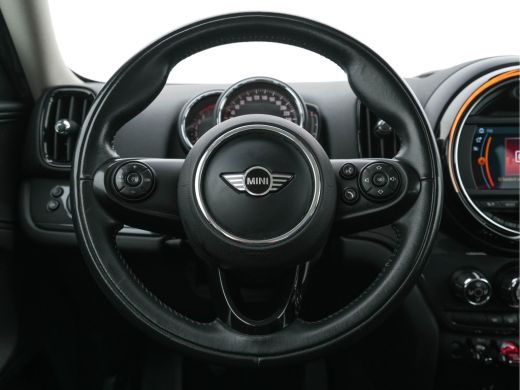 Mini Countryman 1.5 One *AIRCO | CRUISE | PDC | APP-CONNECT | AMBIENT-LIGHT | COMFORT-SEATS | 16"ALU* ActivLease financial lease