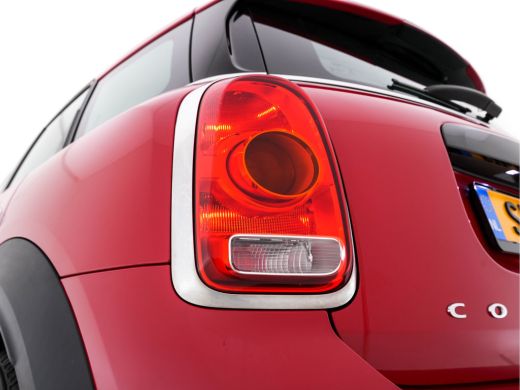 Mini Countryman 1.5 One *AIRCO | CRUISE | PDC | APP-CONNECT | AMBIENT-LIGHT | COMFORT-SEATS | 16"ALU* ActivLease financial lease