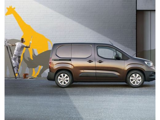 Opel Combo 50kWh L1 + WINTER PAKKET/ACHTERUITRIJCAMERA | TOT 5.000 EURO SEBA-KORTING! ActivLease financial lease