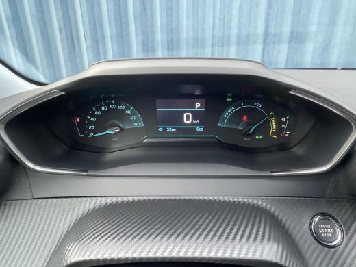 Peugeot e-208 EV Style 50 kWh l Navigatie l Achteruitrijcamera l Parkeersensoren l Apple Carplay / Android auto... ActivLease financial lease
