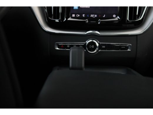 Volvo  XC60 T6 AWD Plus Bright | Panoramadak | Stuur/stoelverwarming | Adaptive Cruise | Elek. Stoel i.c.m Ge... ActivLease financial lease