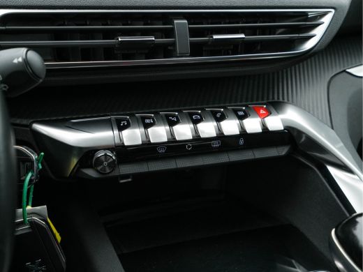 Peugeot 3008 1.2 PureTech Blue Lease Executive *NAVI-FULLMAP | DIGI-COCKPIT | COMFORT-SEATS | ECC | PDC | CRUI... ActivLease financial lease