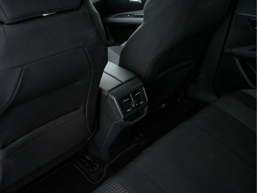 Peugeot 3008 1.2 PureTech Blue Lease Executive *NAVI-FULLMAP | DIGI-COCKPIT | COMFORT-SEATS | ECC | PDC | CRUI... ActivLease financial lease