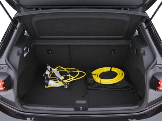 Seat Born Adrenaline 62 kWh [ 3-Fase ] (INCL-BTW) *HEAT-PUMP | ADAPTIVE-CRUISE | FULL-LED | MICROFIBRE | SU... ActivLease financial lease