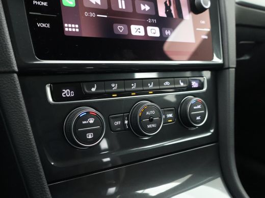 Volkswagen Golf 1.5 TSI 130 PK DSG AUT. + MASSAGE / ADAPTIVE CRUISE / CARPLAY / STOELVERW. ActivLease financial lease