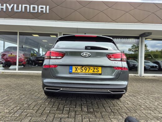 Hyundai i30 Wagon 1.0 T-GDi MHEV Comfort Smart Cruise Control | Achteruitrijcamera | Apple Carplay | Skiluik | ActivLease financial lease