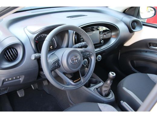 Toyota Aygo X 1.0 VVT-i MT play || NIEUWE AUTO || ActivLease financial lease